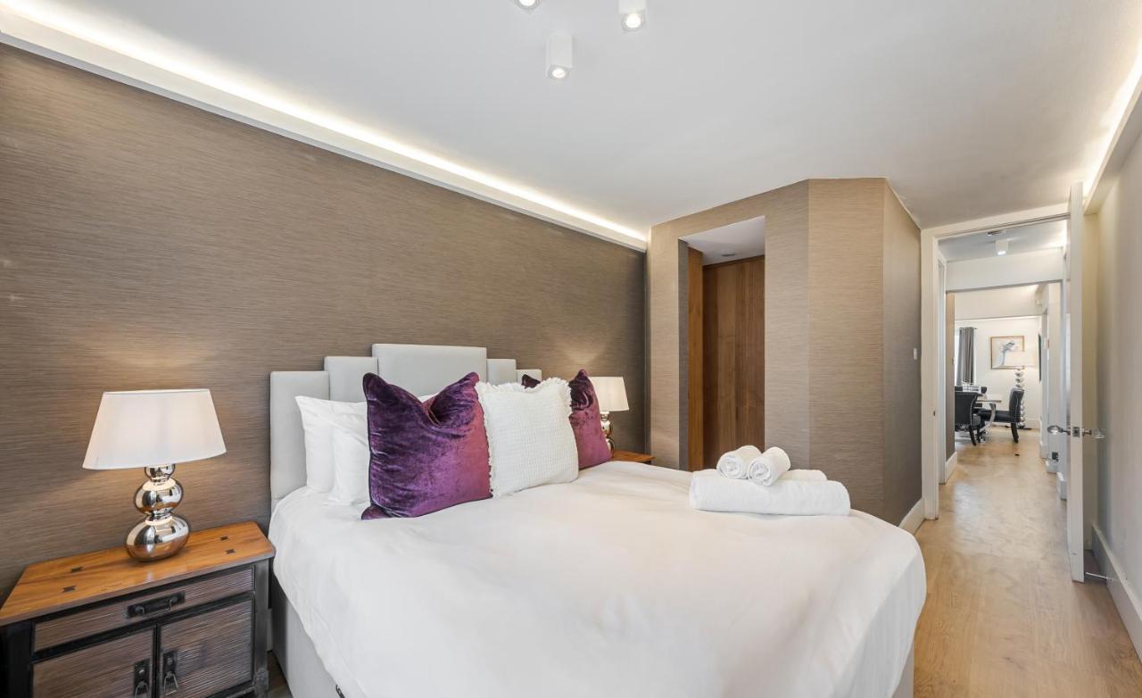 Beautiful One-Bedroom Flat In Knightsbridge Harrods At Your Door Step Apartment *